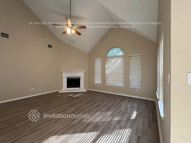 Foto del edificio - 1012 Tanglewood Dr