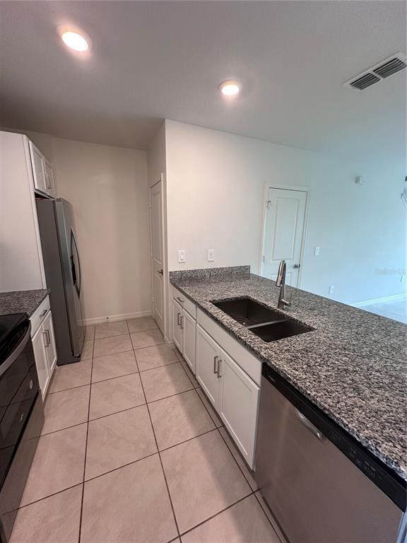 Building Photo - 740 Stoney Pointe Cir