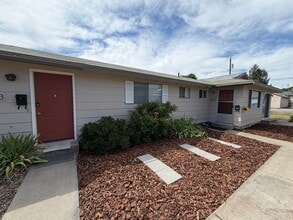 Building Photo - 1223 E Nora Ave