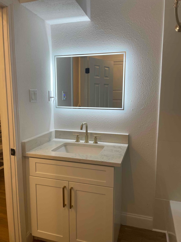 Building Photo - 145 Alabama Ave NW