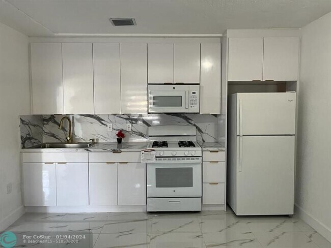Foto del edificio - 2800 NW 4th St
