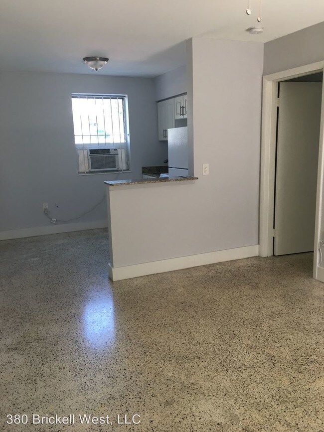 Foto del edificio - 380 SW 4th St