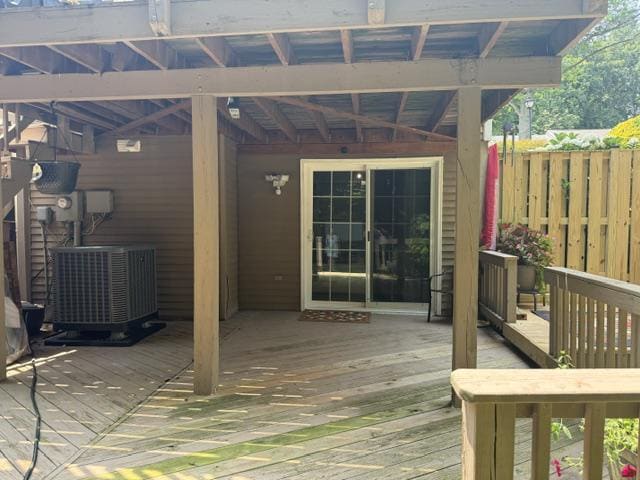 Building Photo - 15255 Streamside Ct