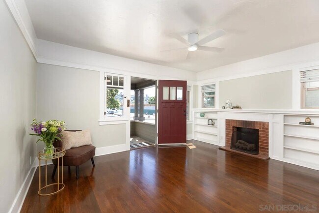 Foto del edificio - 8318 Allison Ave