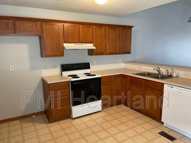 Building Photo - 11332 E Pine Meadow Ct