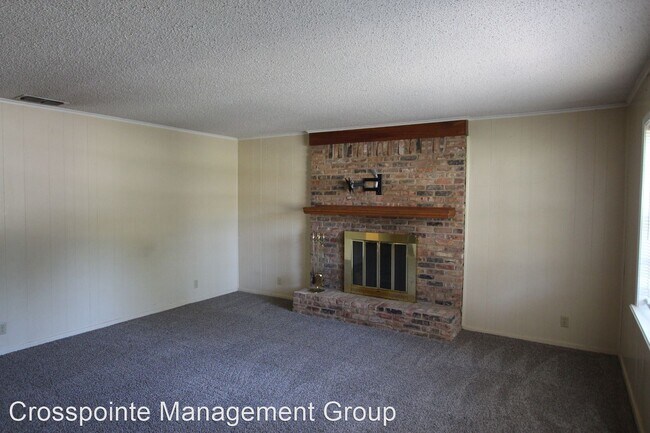 Building Photo - 3 br, 2 bath House - 1536 Crockett Dr  - 1...