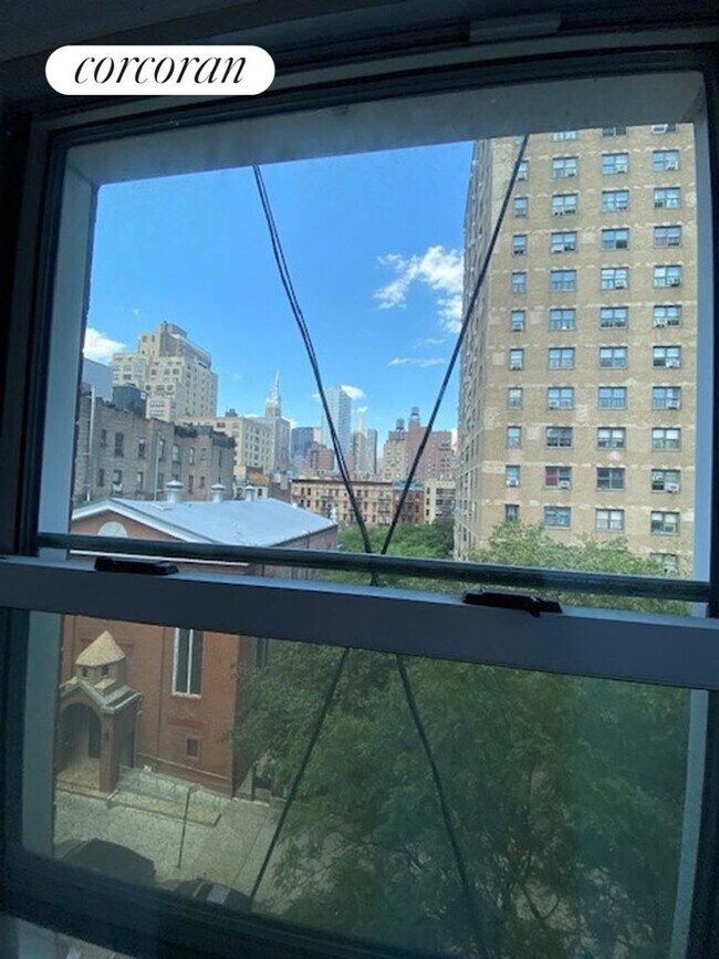 Foto del edificio - 226 E 27th St