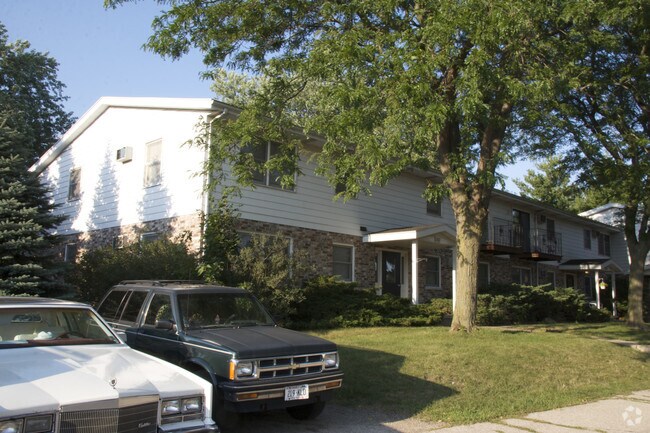Building Photo - Mayflower Apartments