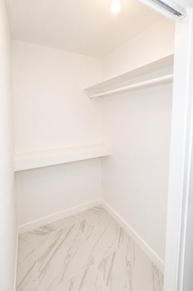 Photo - 3881 E 9th Ln House
