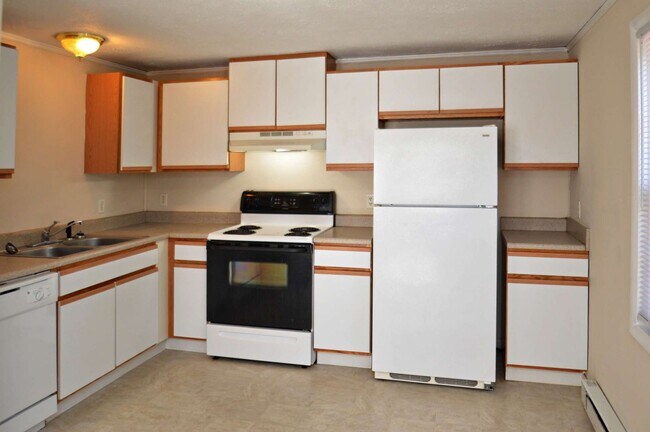 Building Photo - 147 Dana #A