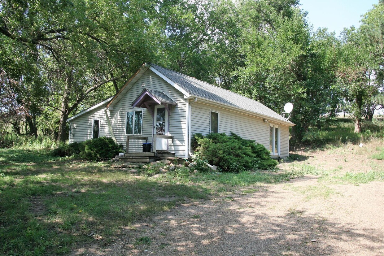 Foto principal - Acreage in Rural Burbank
