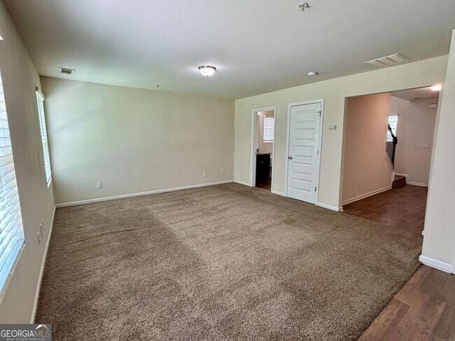 Foto del edificio - 629 Carlton Pointe Dr