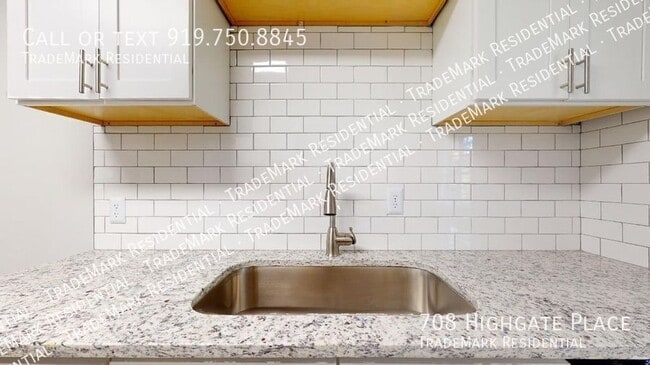 Building Photo - 708 Highgate Pl