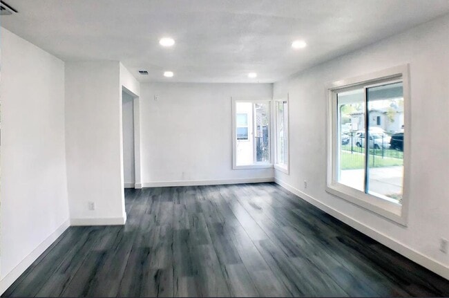 Foto del edificio - 771 Dixieanne Ave