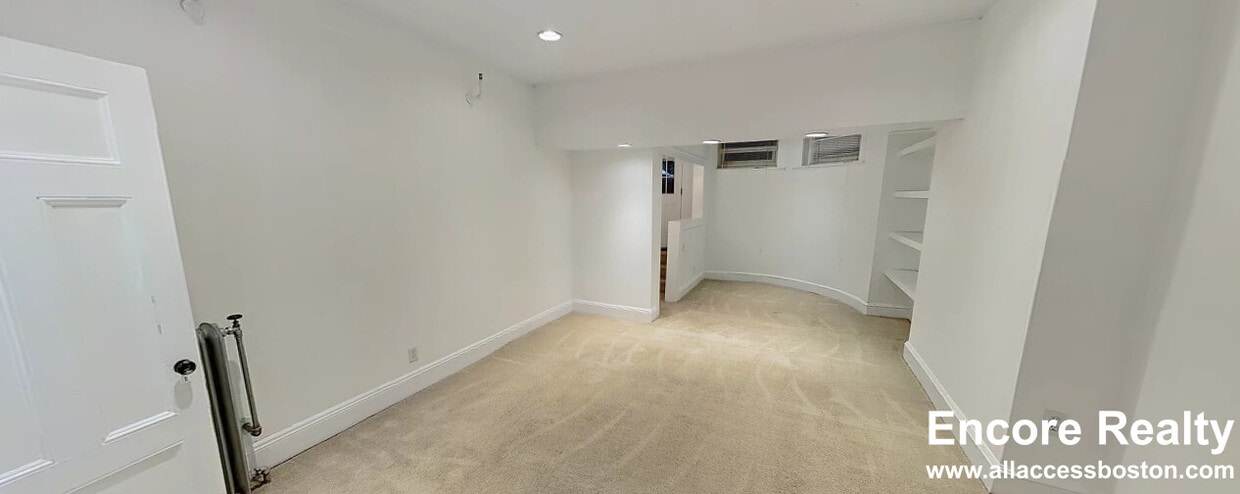 Building Photo - 379 Commonwealth Ave