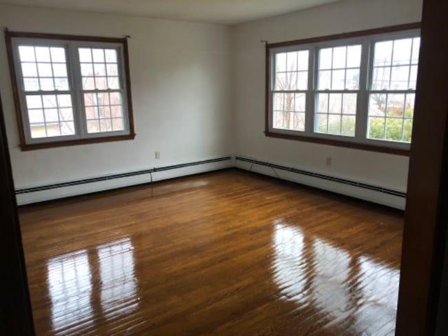 Building Photo - 141 Daly Ave