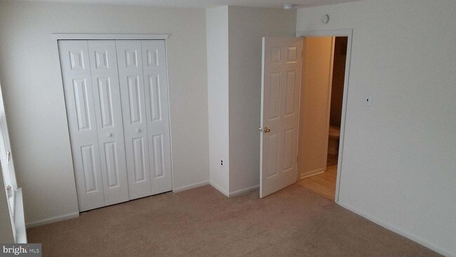 Building Photo - 509 Park Pl Dr