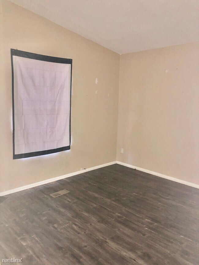 Foto del edificio - 3 br, 2 bath House - 32897 Crescent Ave