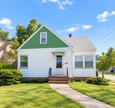 Building Photo - 21202 Gardenview Dr