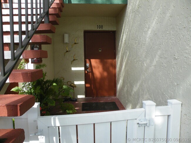 Foto del edificio - 15 Willowbrook Ln