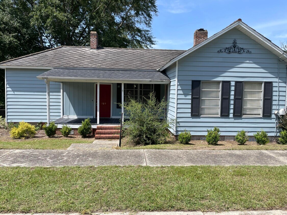 109 McCampbell St, Warrenville, SC 29851 House Rental in Warrenville