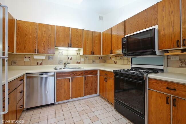 Foto del edificio - 3700 N Lake Shore Dr