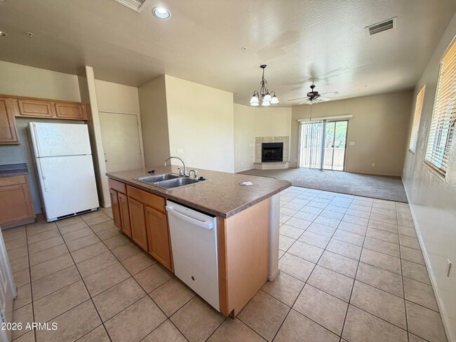Foto del edificio - 830 Corazon Ln