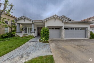 Building Photo - 32692 Rosemont Dr