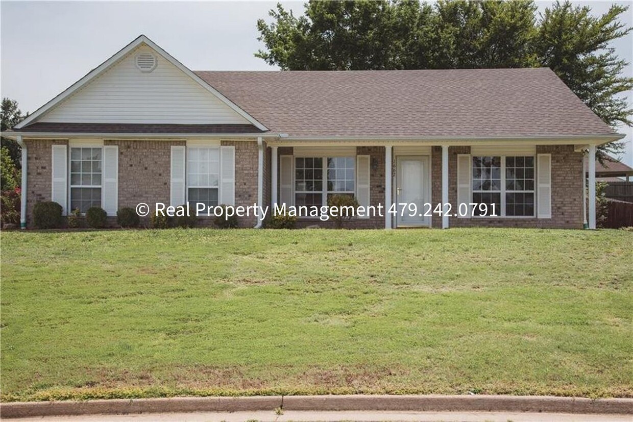 Primary Photo - COMING SOON!! 3 Bedroom Home in Greenwood ...