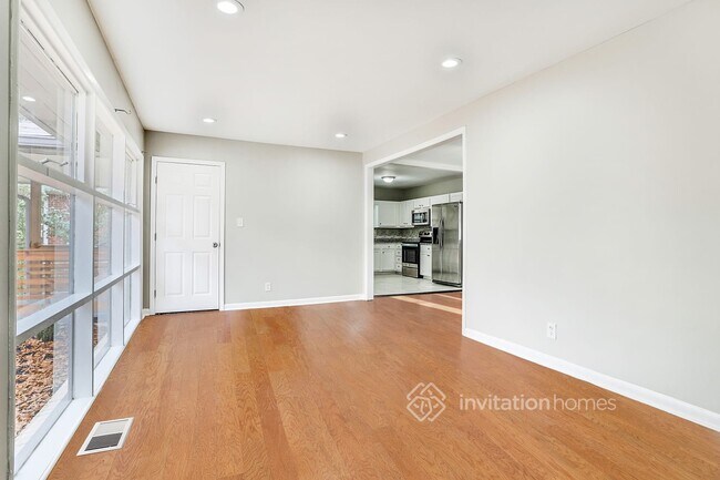 Foto del edificio - 3504 Misty Valley Rd