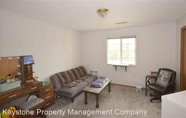 Foto del edificio - 2 br, 1 bath House - 2446 Rushmore Drive