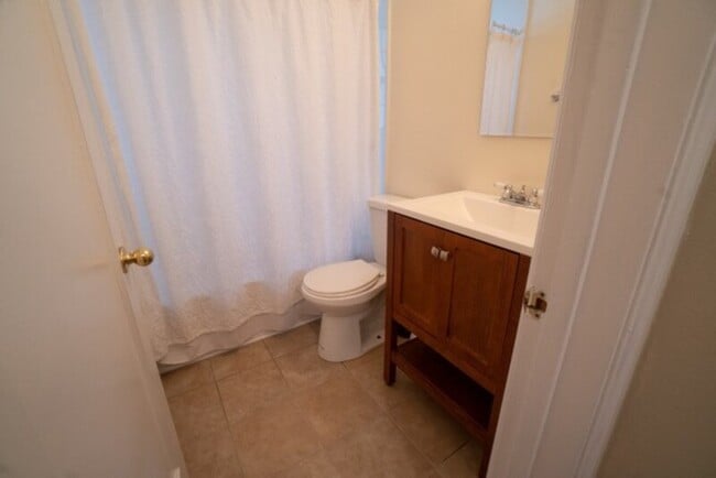 Building Photo - 1955 E Redondo Ave