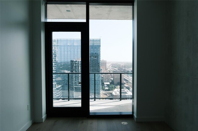 Foto del edificio - 610 Davis St