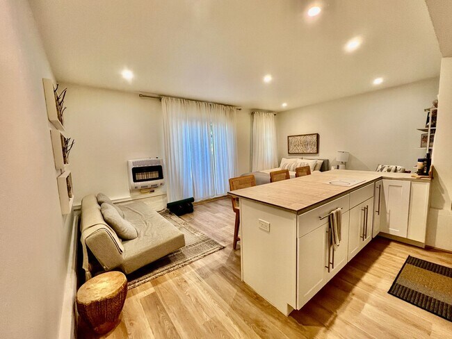 Foto del edificio - 724 Peralta Ave