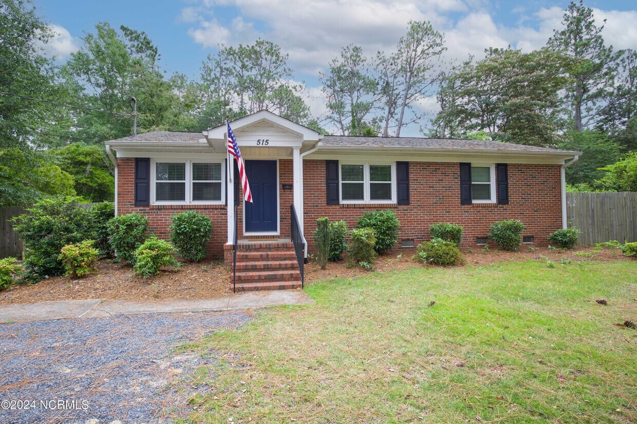 Primary Photo - 515 N Saylor St