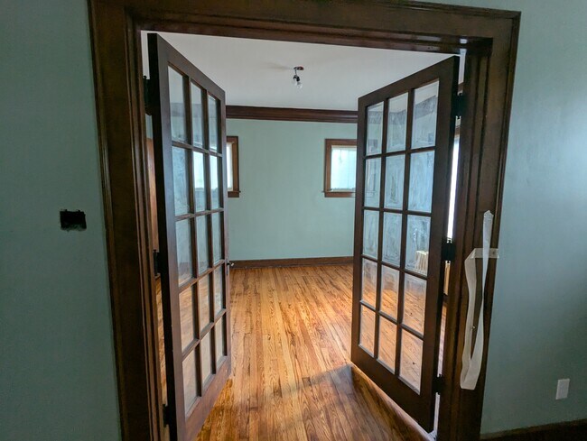 Foto del edificio - 505 W Green St