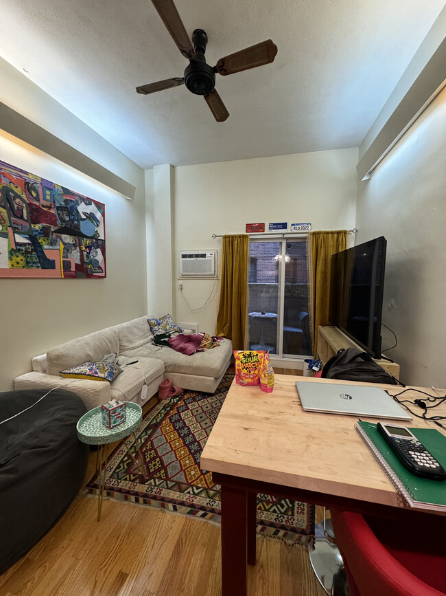 Building Photo - Symphony Apartments