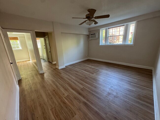 Foto del edificio - 1404 Tuckerman St NW