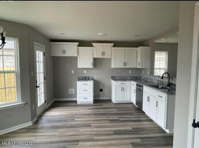 Building Photo - 1626 Cortez Cv