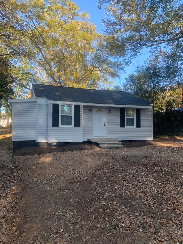 Primary Photo - 567 Houston St