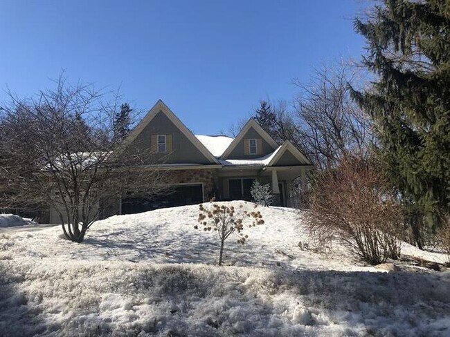 Building Photo - 2325 Melody Hill Rd, Chanhassen, MN, 55331