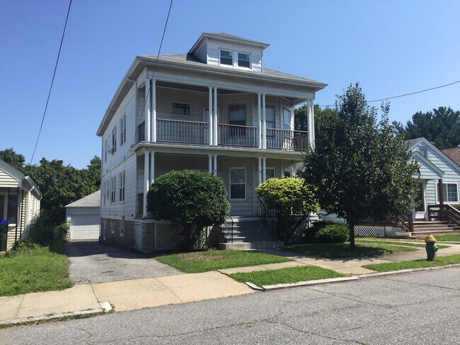 Foto del edificio - 51 Lindy Ave