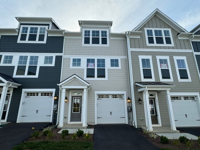 Building Photo - New Construction Townhouse for Lease with ...