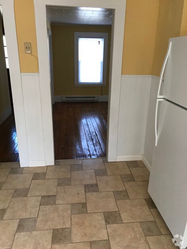 Apartments For Rent in New Braintree MA with Hardwood Floors 4 Rentals