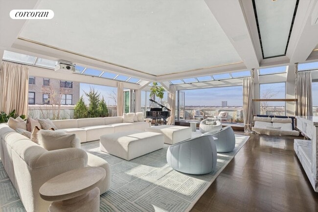 Foto del edificio - 190 Riverside Dr