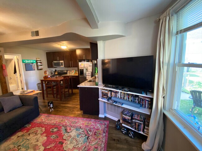 Living Room - 3813 N Bernard St