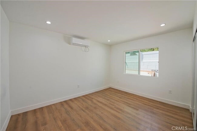 Building Photo - 6962 Shoshone Ave