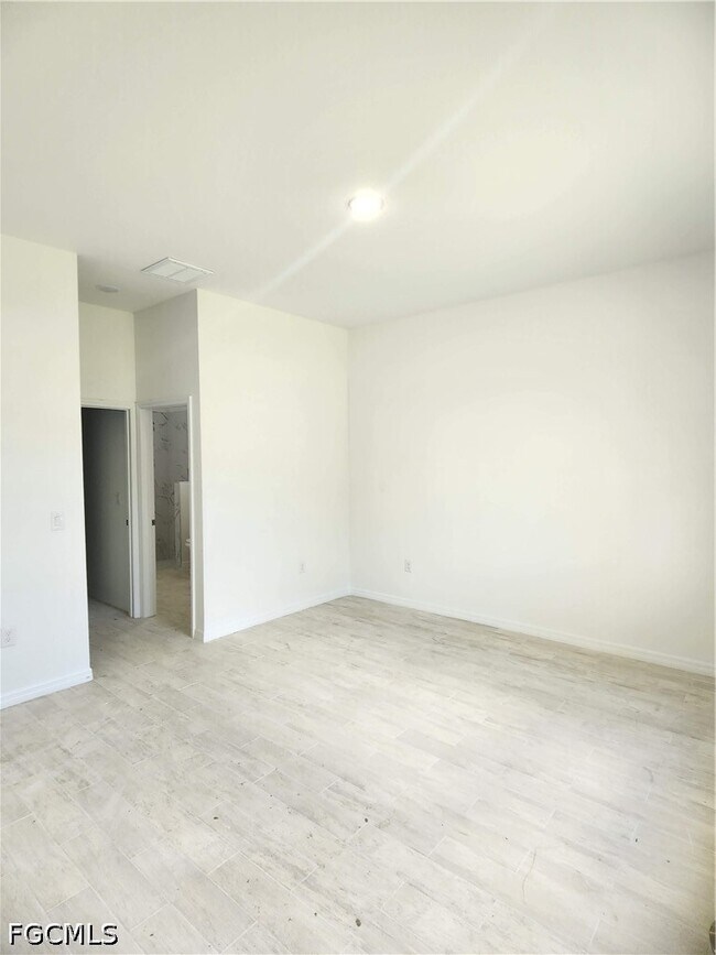Foto del edificio - 4116 5th St SW