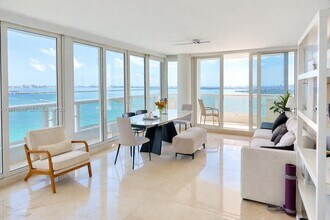 Building Photo - 1717 N Bayshore Dr