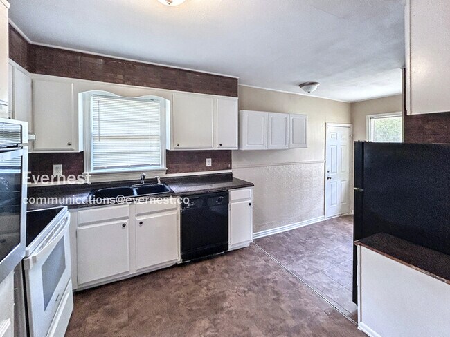 Foto del edificio - 2320 5th St NW